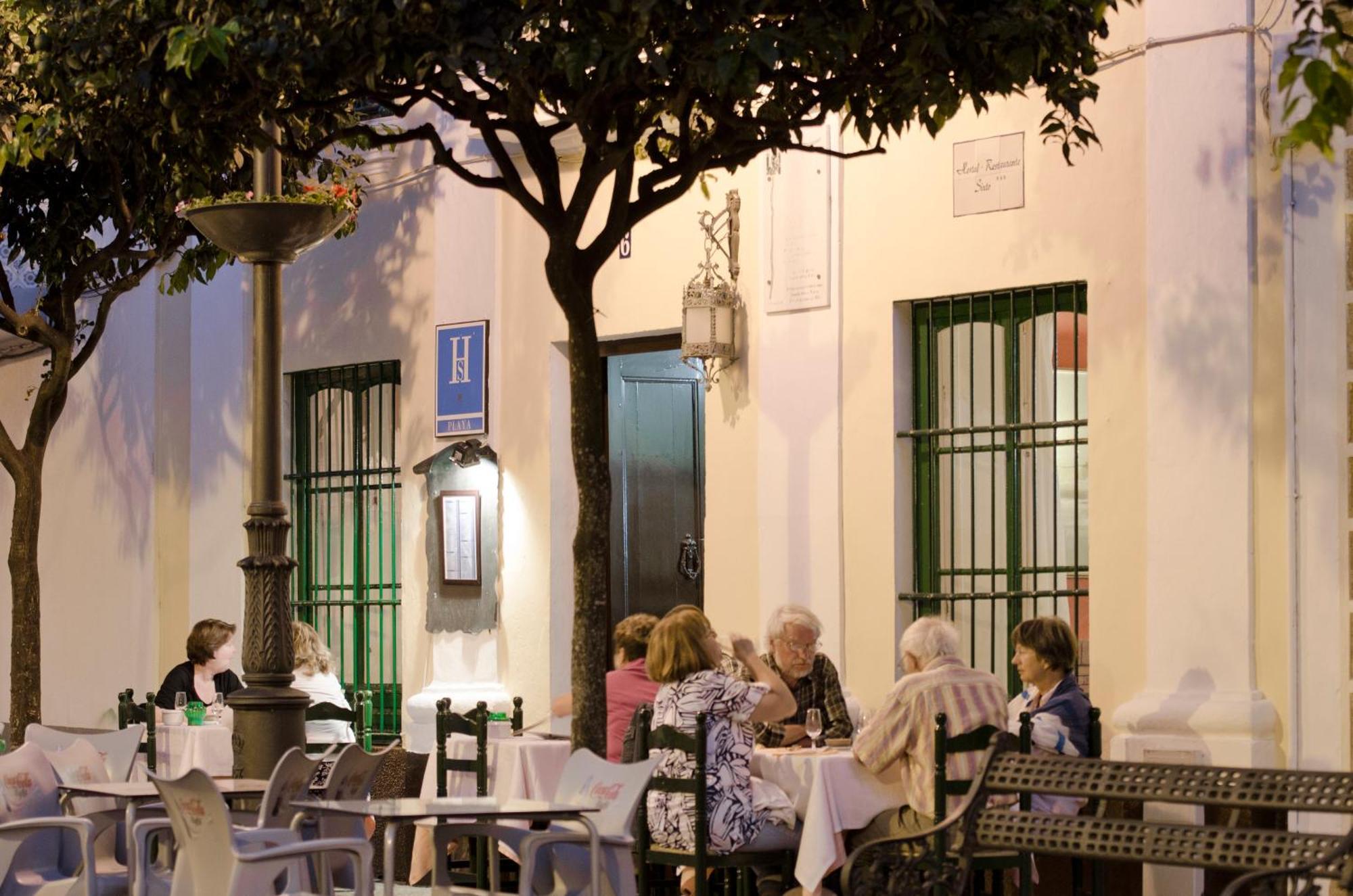Hostal Sixto Rota Luaran gambar